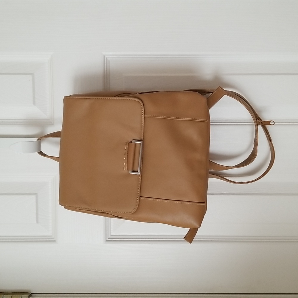 Cherokee Camel Brown Backpack